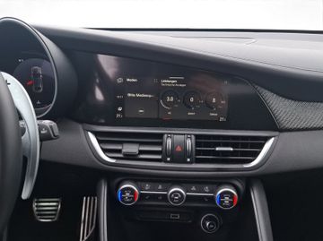 Alfa Romeo Giulia Quadrifoglio 2.9 V6 Bi-Turbo Kam.+KeyLess