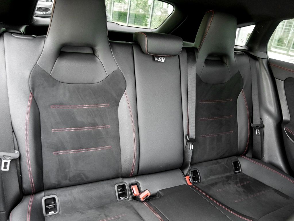 Mercedes-Benz CLA 250 Shooting Brake CLA 250 4M Shooting Brake |AMG|NIGHT|NAVI|MBeam