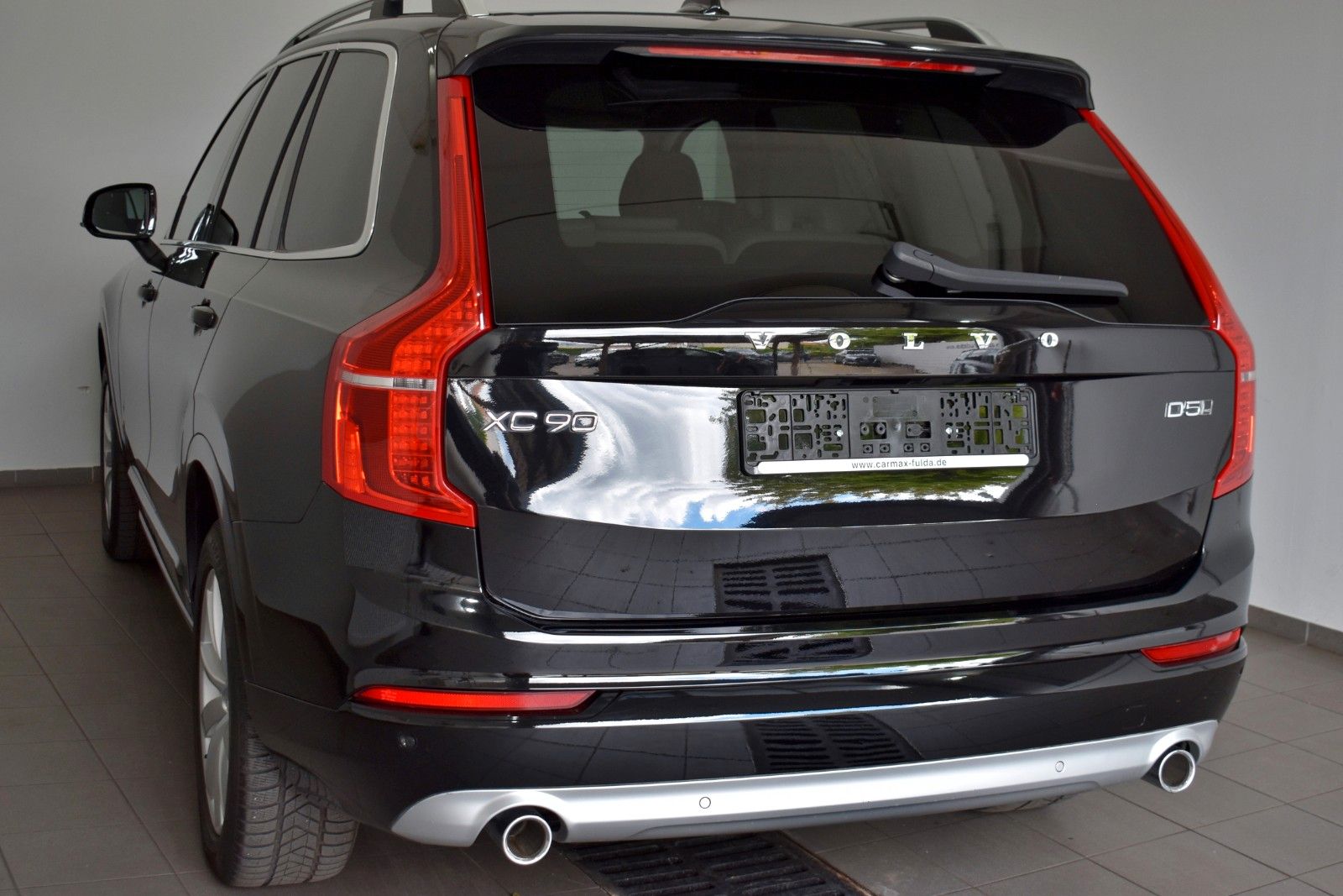 Fahrzeugabbildung Volvo XC90 Momentum D5 AWD Leder,Navi,LED,Pilot Assist