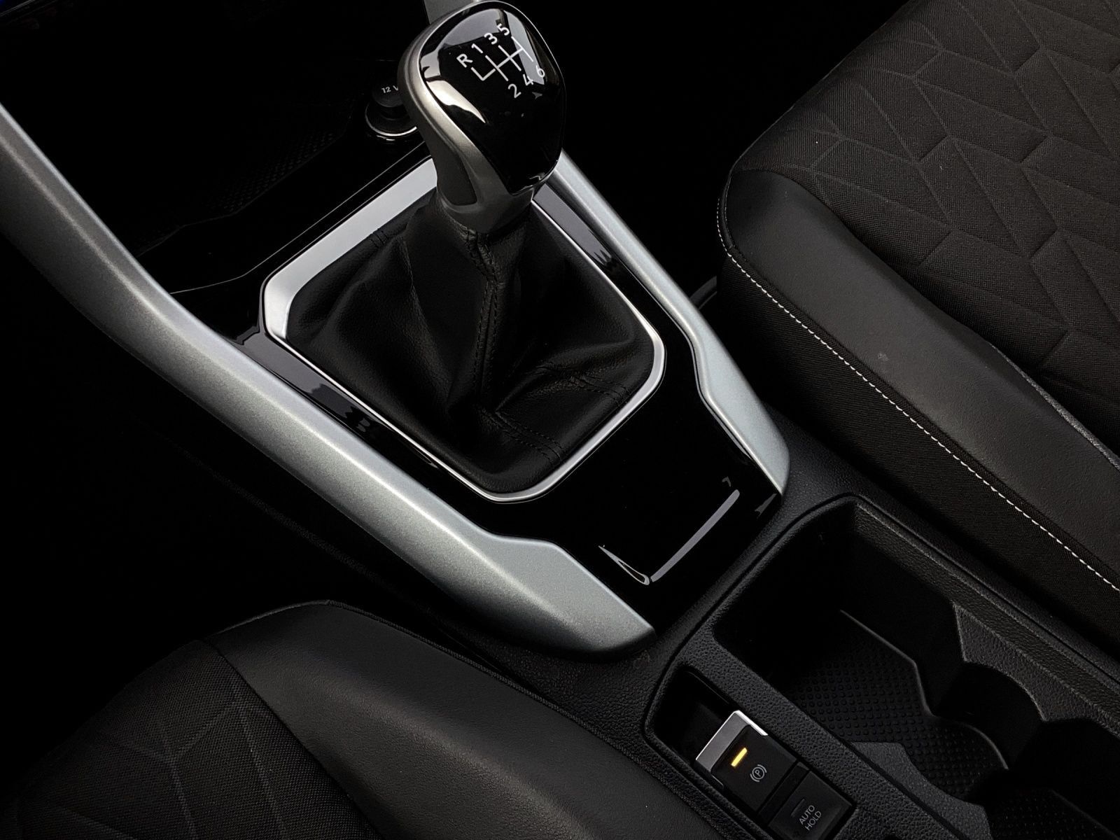 Volkswagen T-Roc - Bild 11