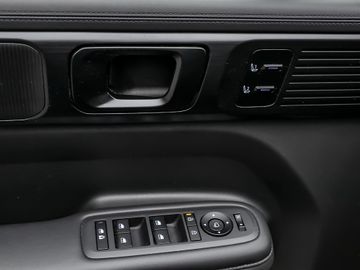 Hyundai Santa Fe 1.6 T-GDI Hybrid 158 kW 4WD Blackline