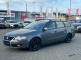 Volkswagen Passat Variant Trendline 2.0TDI Klimaautomatik*