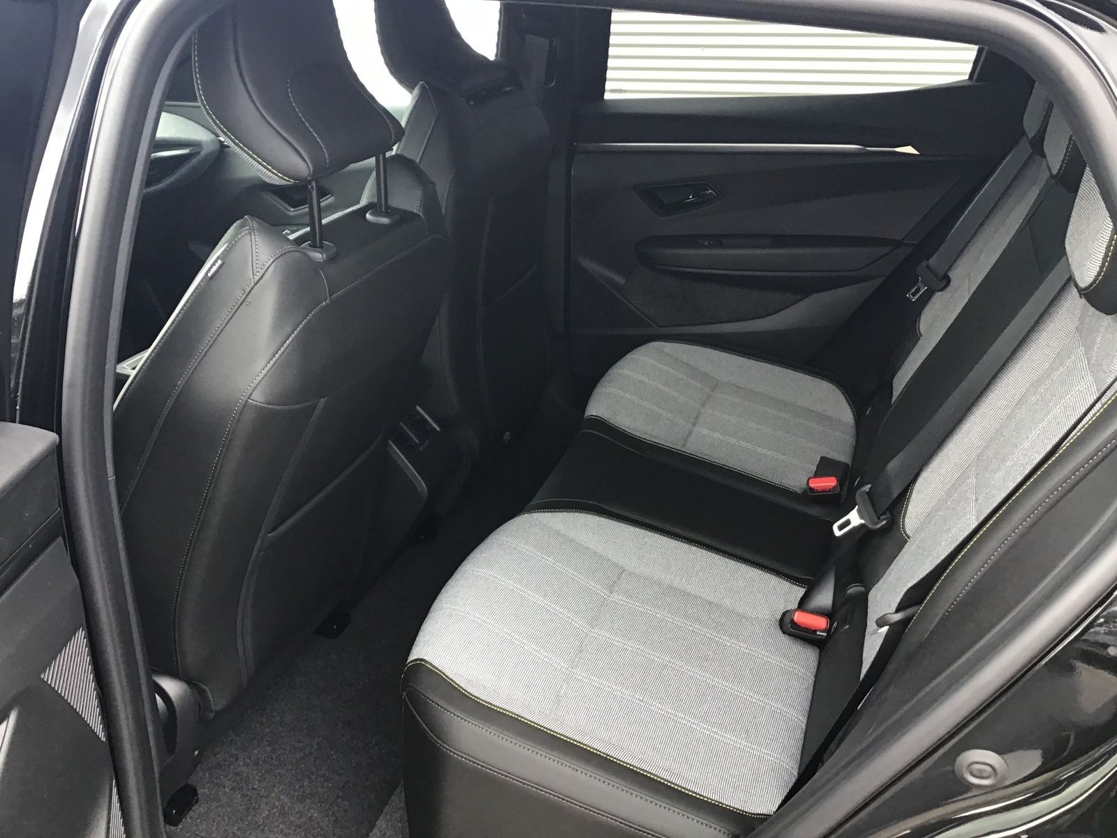 Fahrzeugabbildung Renault Megane E-Tech 100% Techno 220 Comfort Range 60KW