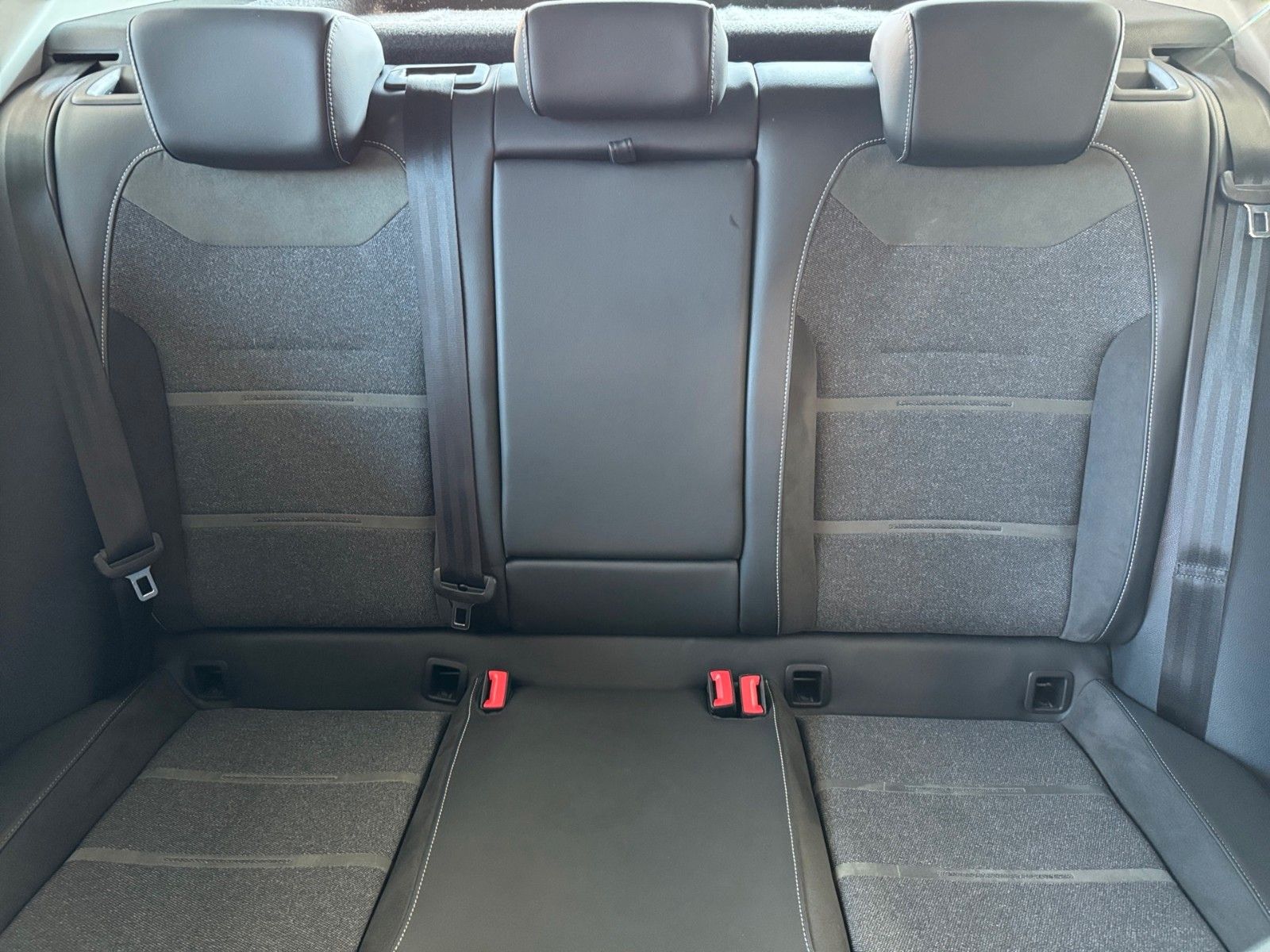 Fahrzeugabbildung SEAT Ateca Xperience 1.5 TSI