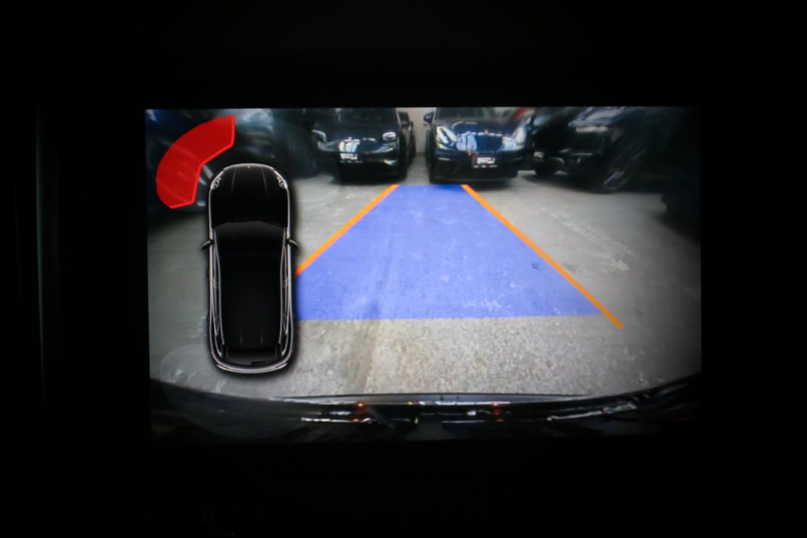 Porsche Macan Panorama AHK Kamera PDLS Spurhaltessistent