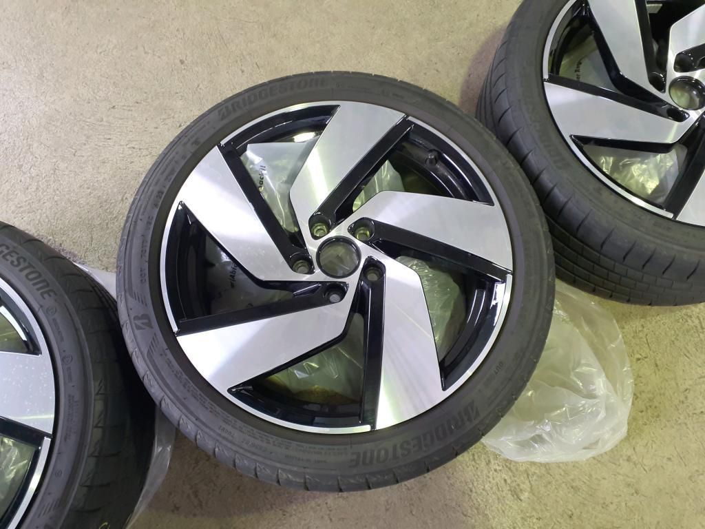 Volkswagen Golf GTI 2.0 TSI DSG AHK*Harman*PDC*Tempo*Klima