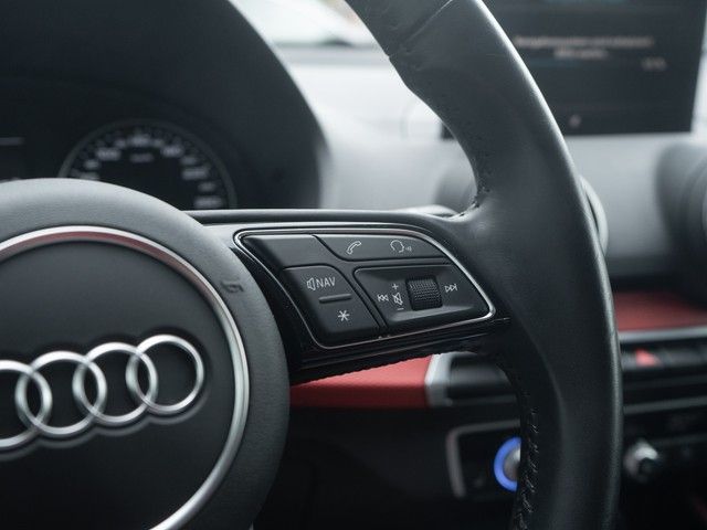 Q2 35 TFSI sport AHK+NAVI+LED