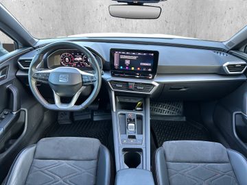 Seat Leon 1.5 eTSI FR AHK+Kam.+KeyLess+LED+Navi+Pano