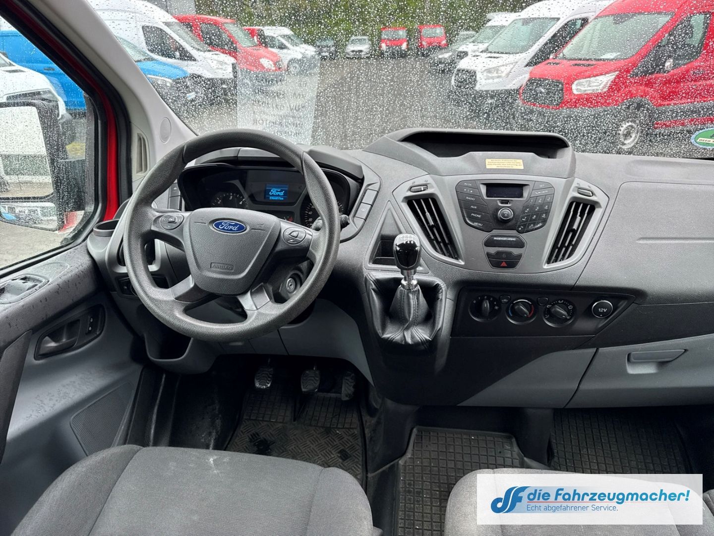 Fahrzeugabbildung Ford Transit Custom Kombi 300 L1 2.2 TDCi *8320 *EXPO