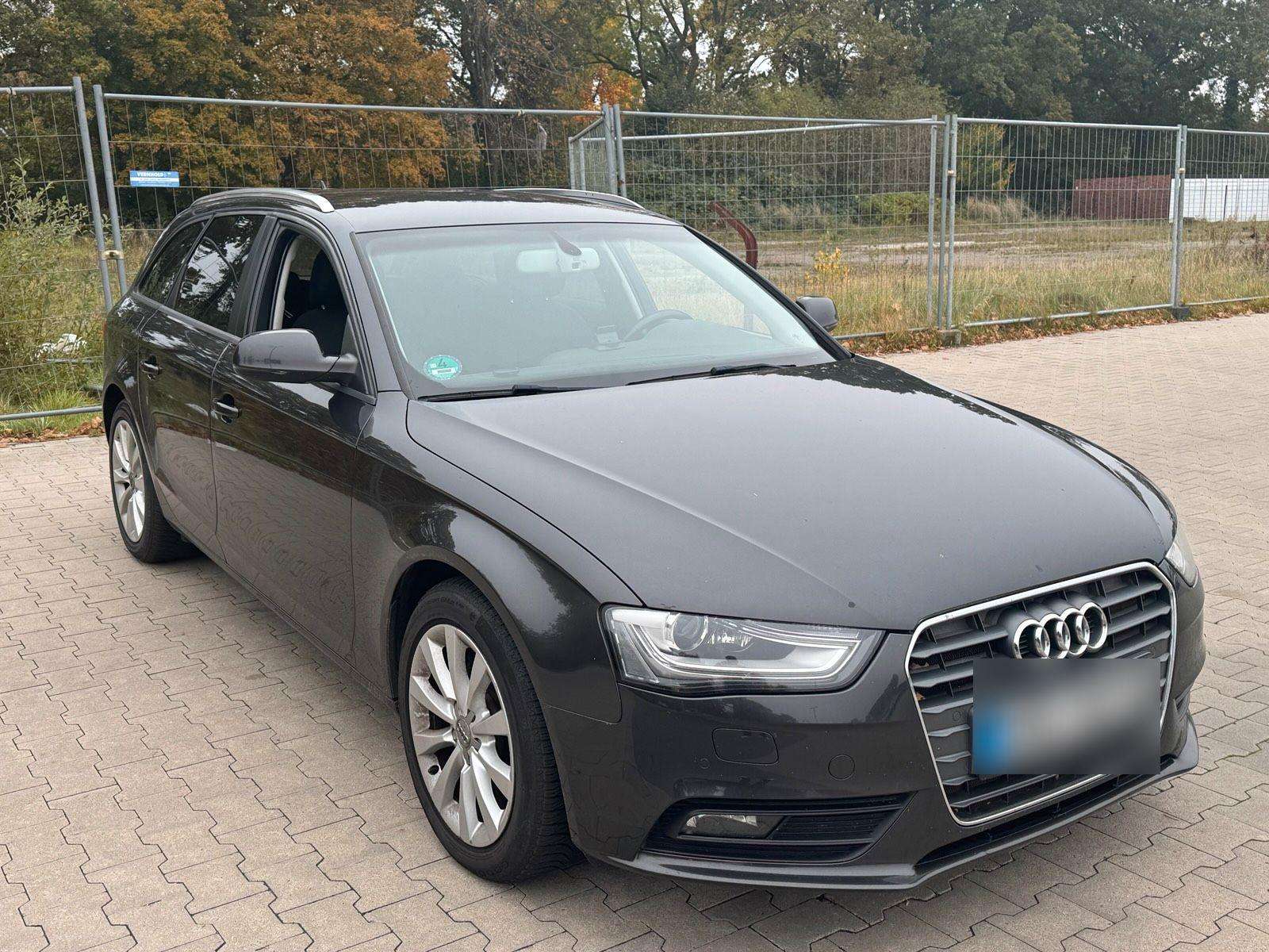 Audi A4 2012 — rear view