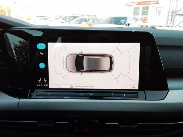 Fahrzeugabbildung Volkswagen Golf VIII Variant 2.0 TDI Life Navi LED ACC PDC