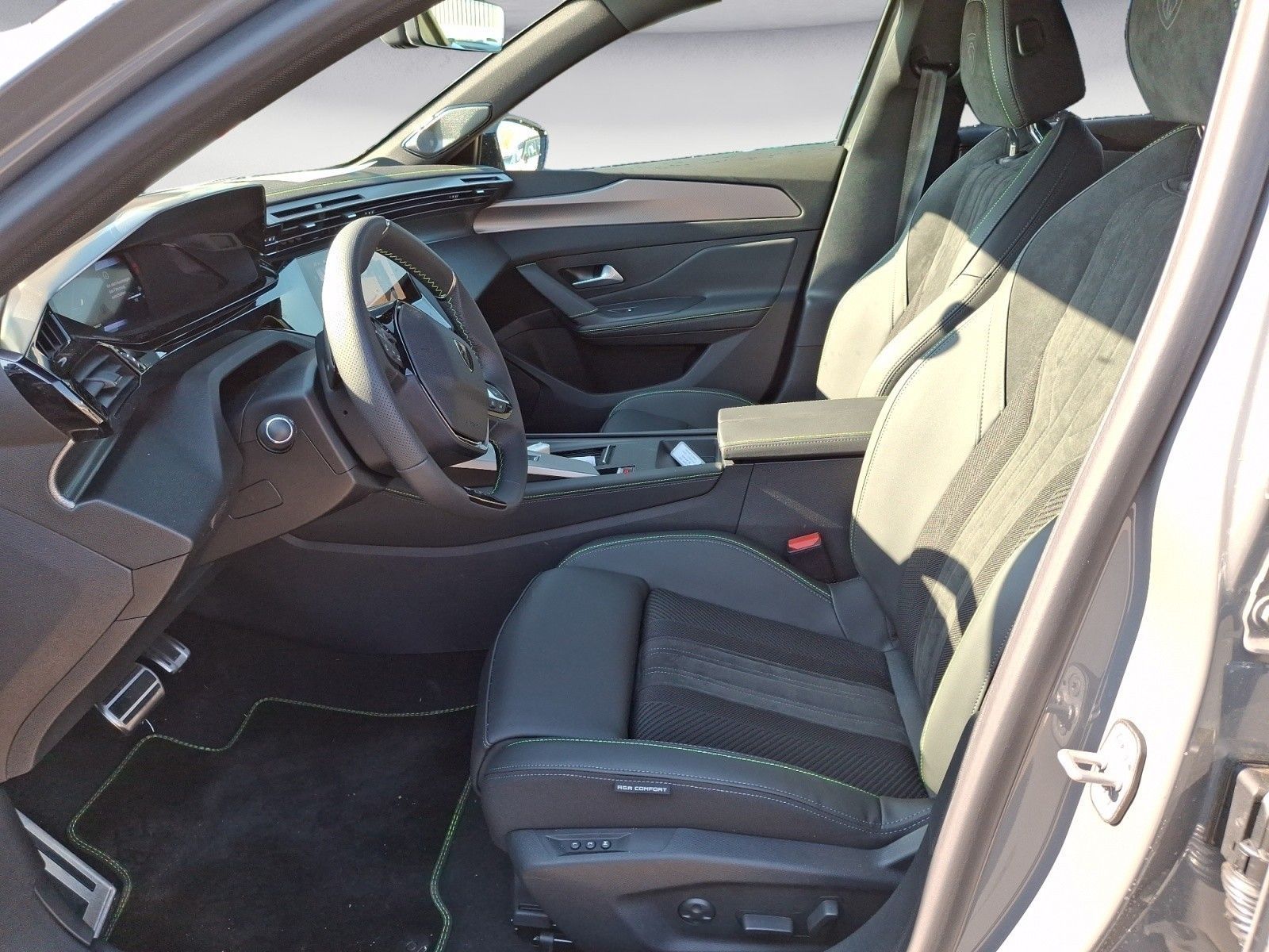 Peugeot 408 - Bild 8