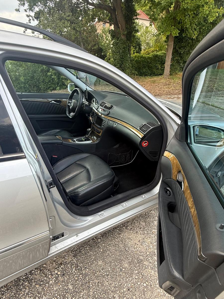 Mercedes-Benz E280 2004 — photo 10