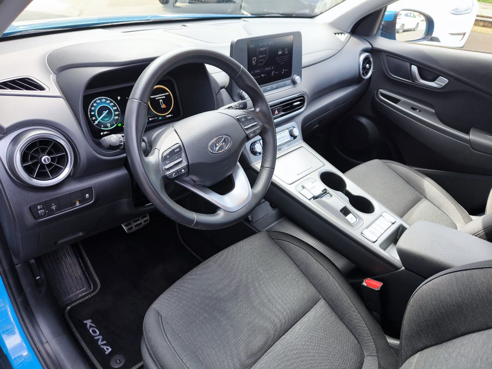 Fahrzeugabbildung Hyundai KONA Elektro LED+NAVI+KAM+TEMP+DAB+CARPL