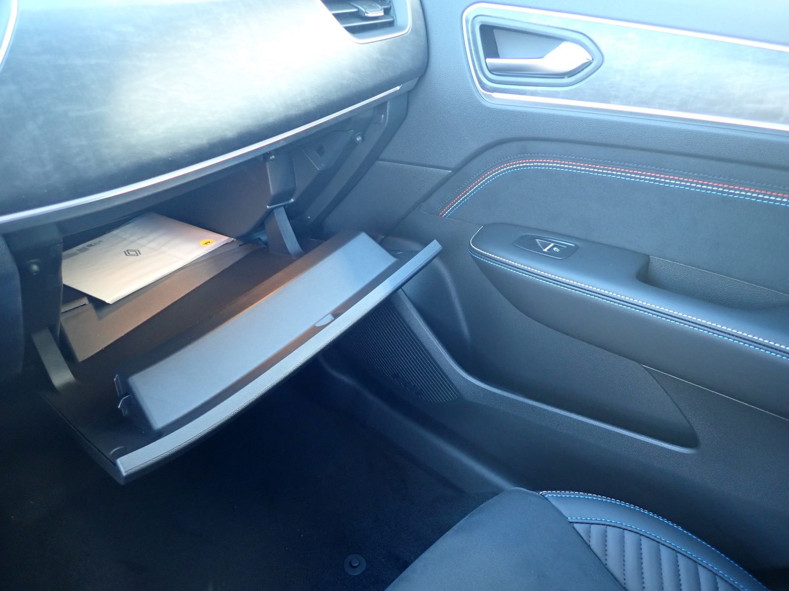 Fahrzeugabbildung Renault Arkana ESPRIT ALPINE Mild Hybrid 160 EDC