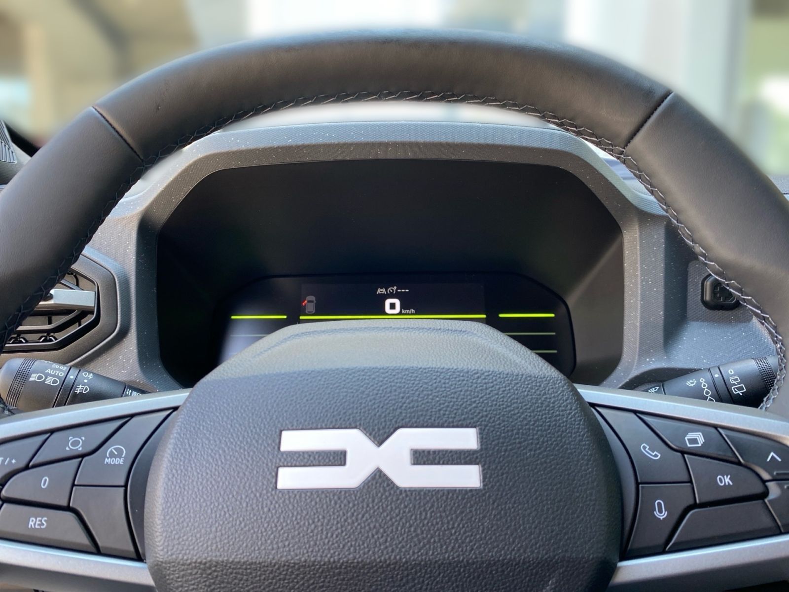 Fahrzeugabbildung Dacia Duster 1.2 Mild-Hybrid 140 Journey *City*Winter*