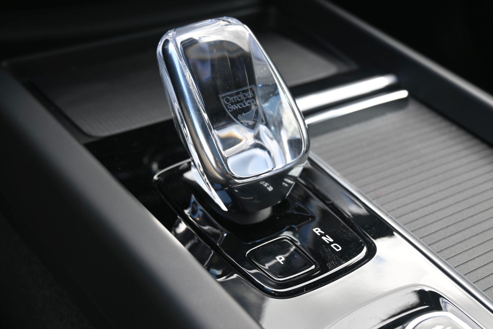 Fahrzeugabbildung Volvo XC60 T8 RC AWD Plus Black Edition*360*Facelift