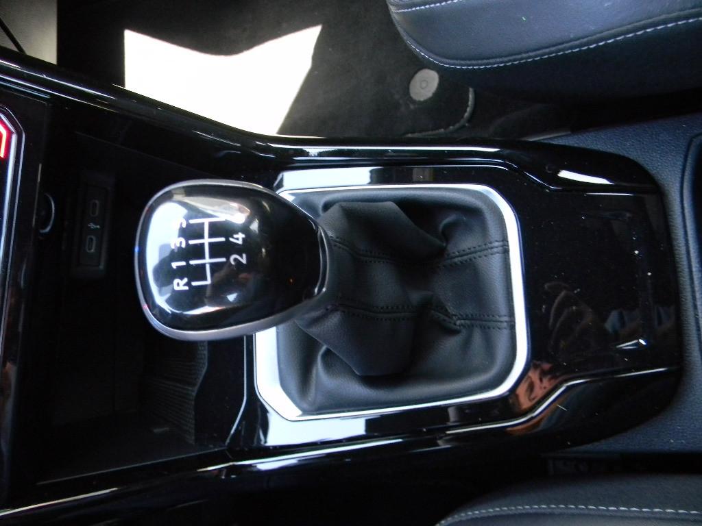 Volkswagen T-Roc R-Line 1,0 TSI 81KW 6 GANG KAMERA, миниатюра 13