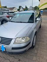 Volkswagen VW Passat sucht neues Zuhause - gebrauchte VW Passat Variant aus dem Jahr 2004