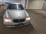 Mercedes-Benz C 200 KOMPRESSOR CLASSIC Classic - gebrauchte Mercedes-Benz C 200 aus dem Jahr 2001