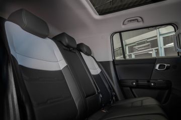 Bild 19 BAIC BJ30 4 WD Hybrid el Heckklappe Pano Leder