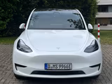 Tesla Model Y Hinterradantrieb RWD RWD - Tesla Model Y in Düsseldorf