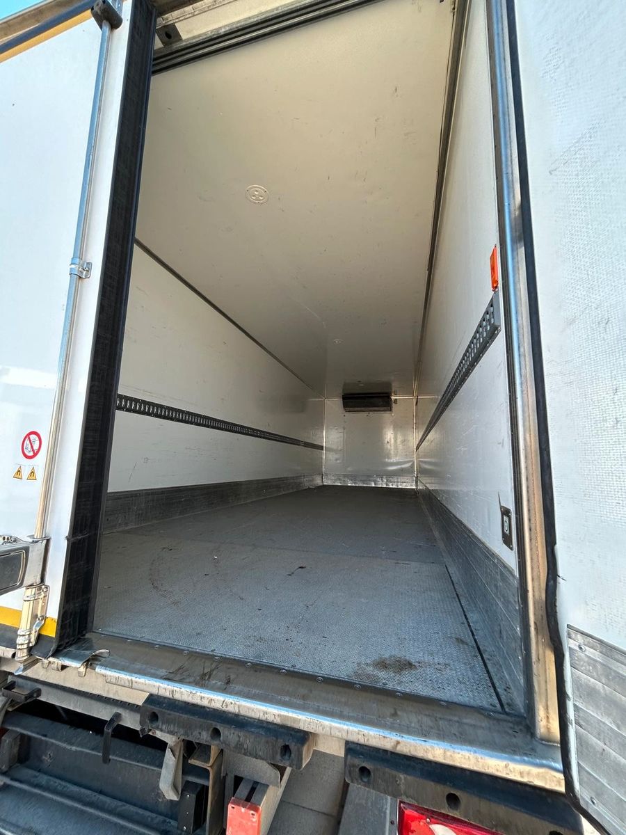 Fahrzeugabbildung Iveco 180 E 250 Kühlkoffer, Thermo King