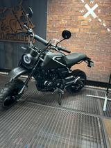 Brixton Crossfire 125 XS , Schwarz - BRIXTON CROSSFIRE 125 XS