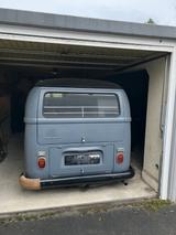 Volkswagen T2 - blaue Volkswagen T2