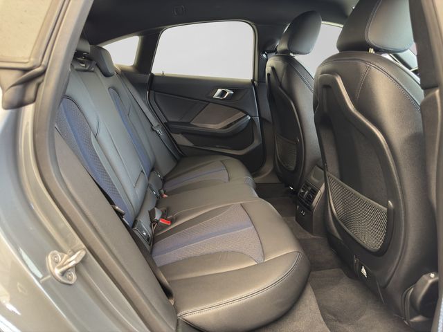 Fahrzeugabbildung BMW 218i Gran Coupé M Sport+LED+Kamera+ACC+H&K