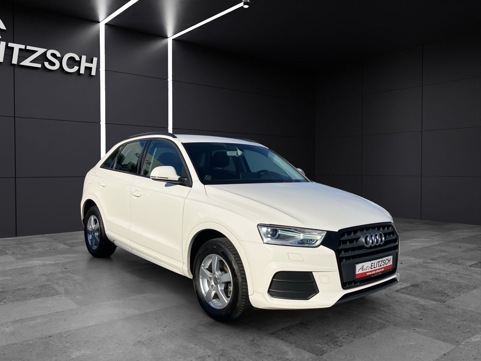 Fahrzeugabbildung Audi Q3 2.0 TDI sport AHK Xenon SHZ