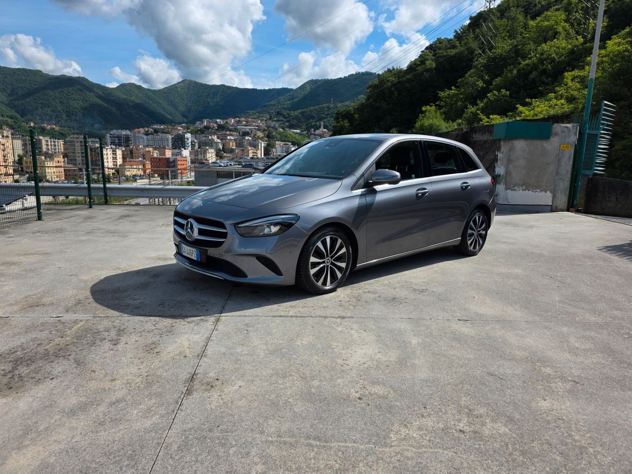 MERCEDES-BENZ Mercedes-benz B 180 d Automatic Premium