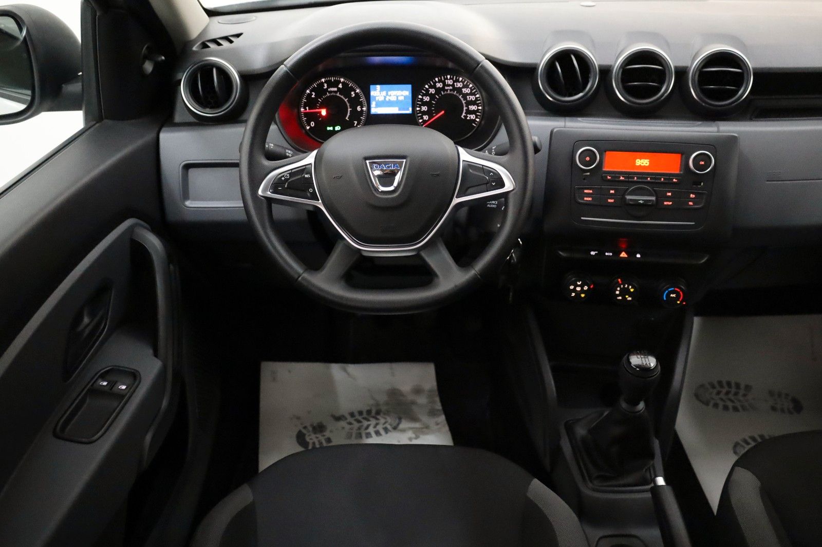 Fahrzeugabbildung Dacia Duster II Deal Klima,8 fach bereift