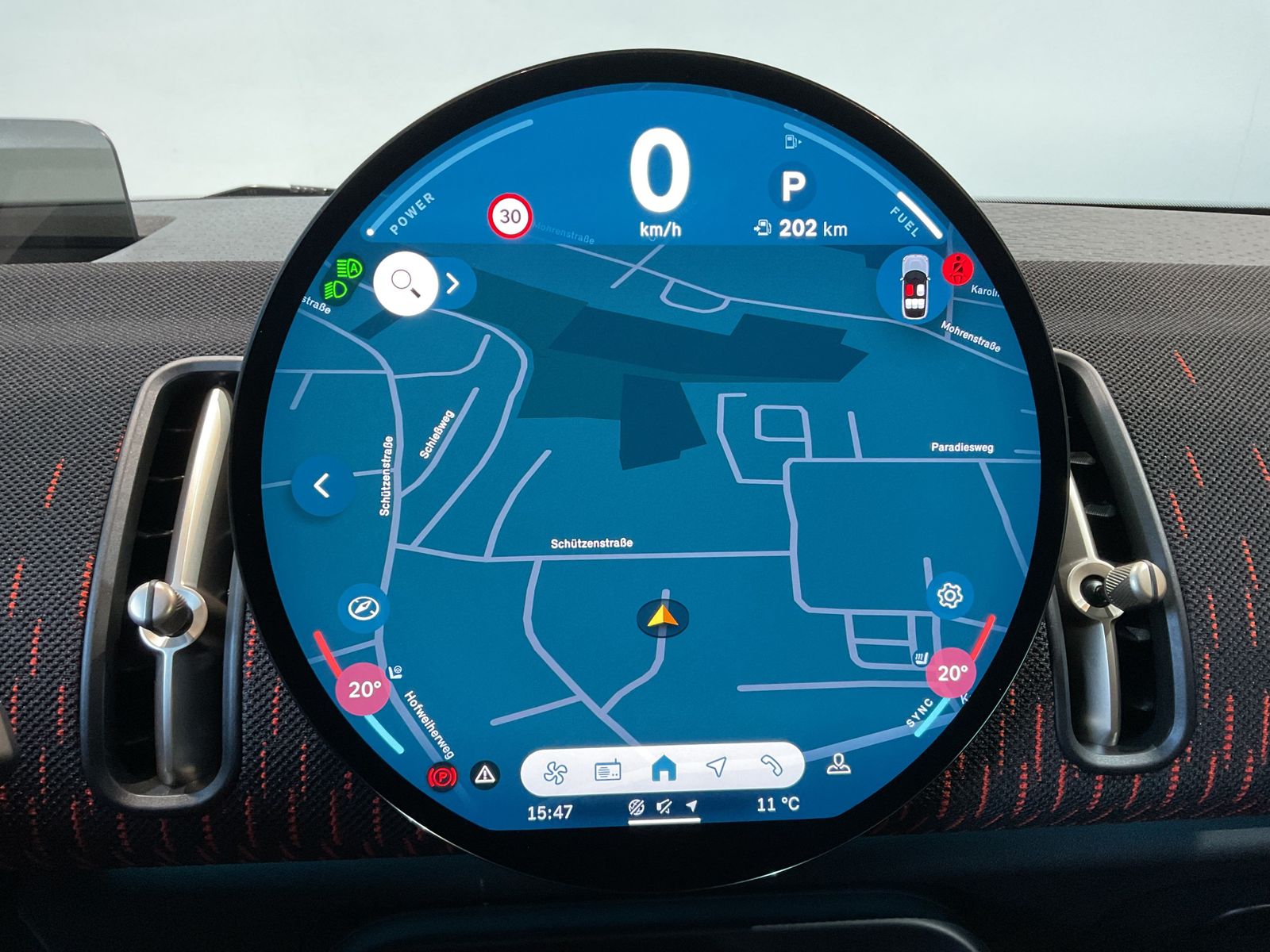 Fahrzeugabbildung MINI John Cooper Works AHK, Lenkradheizg., Komfortzug