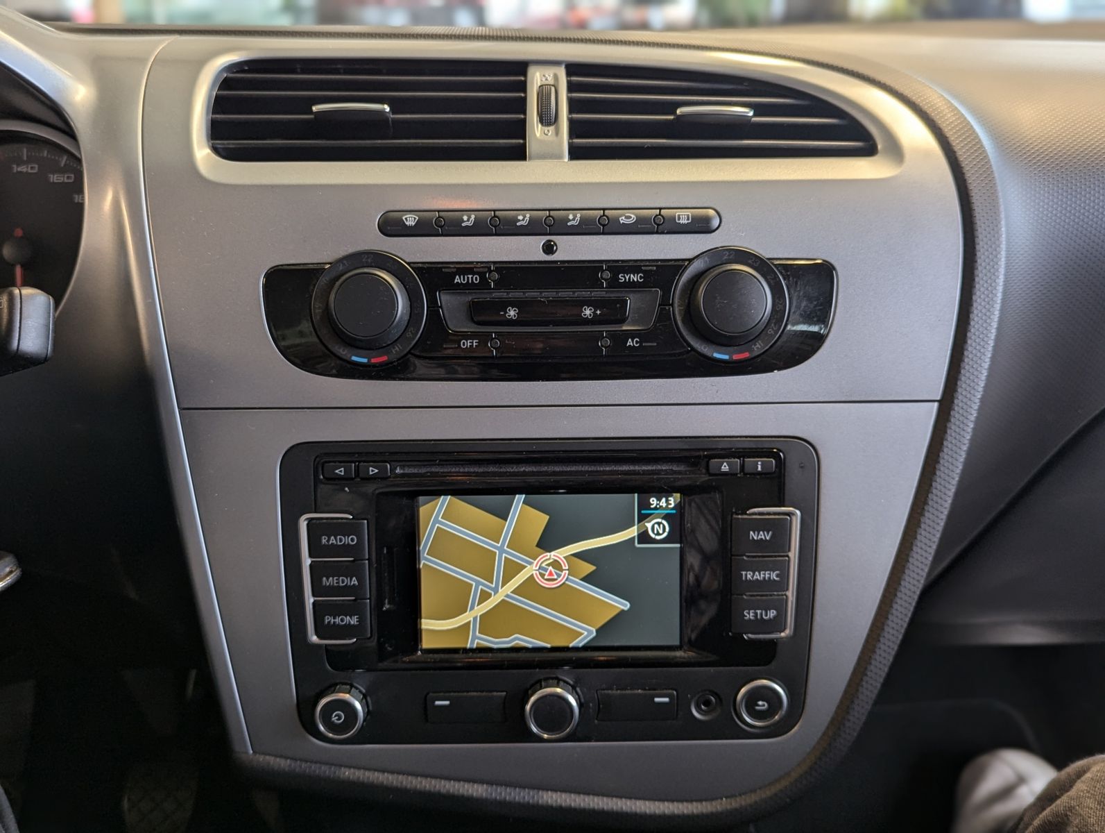 Fahrzeugabbildung SEAT Leon 1.4 TSI Style Klimaauto. Bluetooth SHZ Navi
