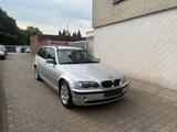 BMW 320 Baureihe 3 Touring 320i TÜV NEU*2.HAND - BMW 320 aus 2002: Kombi