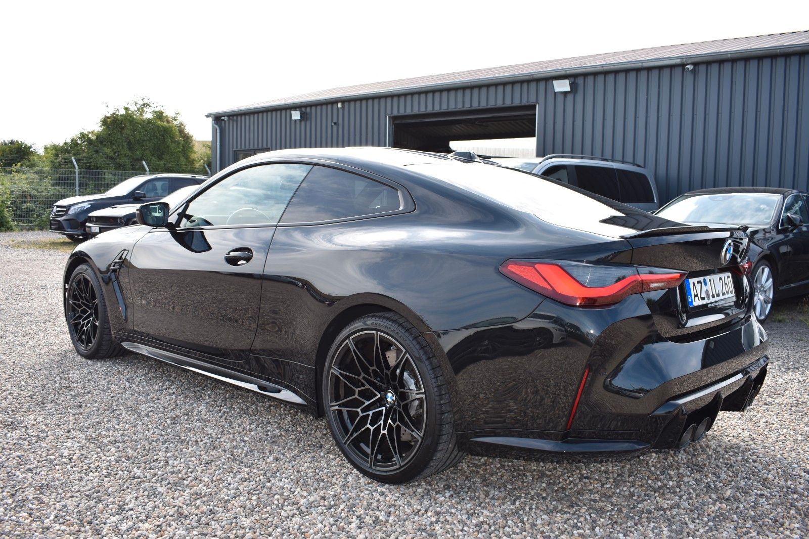 Fahrzeugabbildung BMW M4 Coupe xDrive Competition