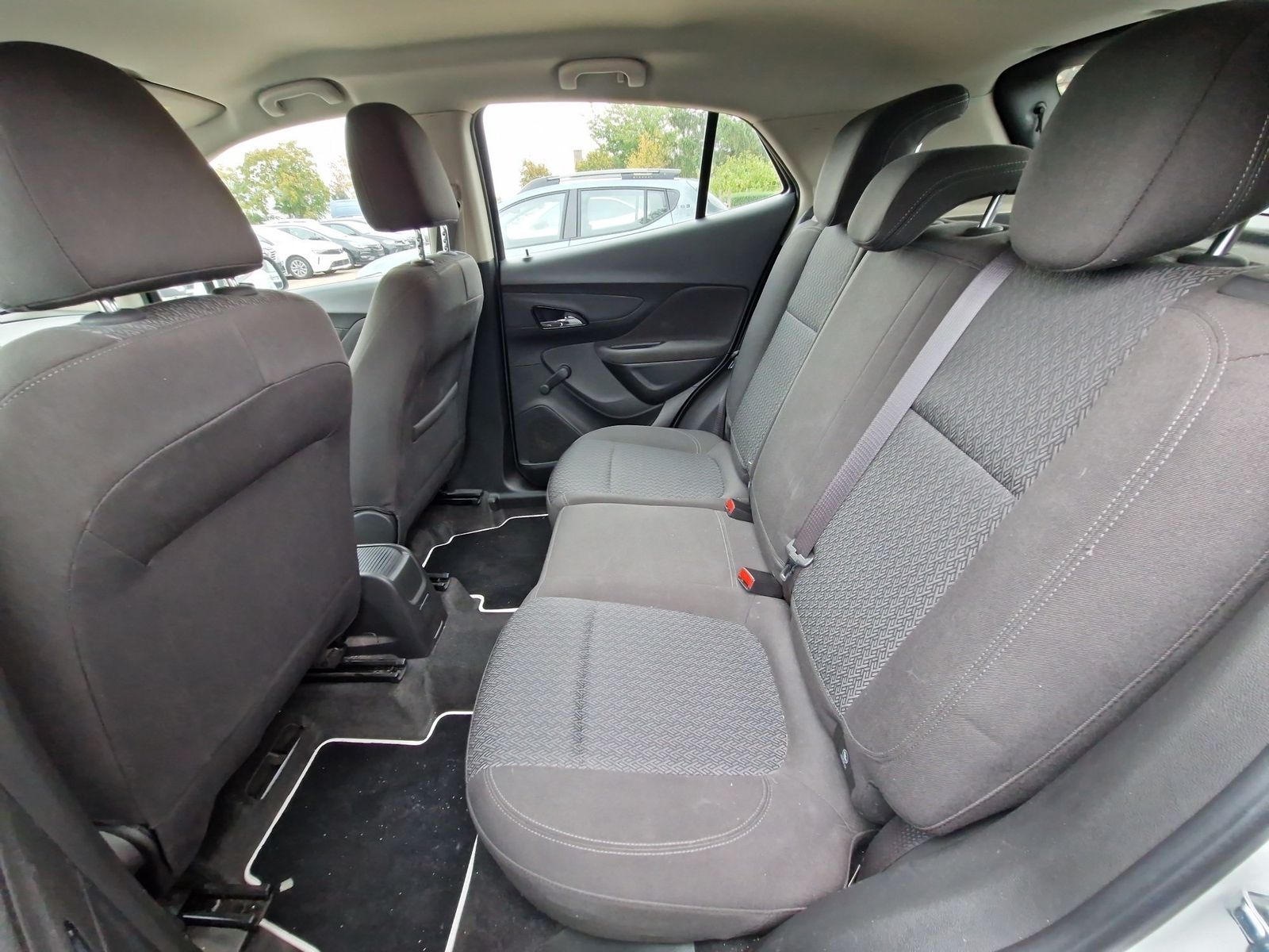 OPEL Mokka X 1.6 Selection Radio Klimaanlage – Bild 9