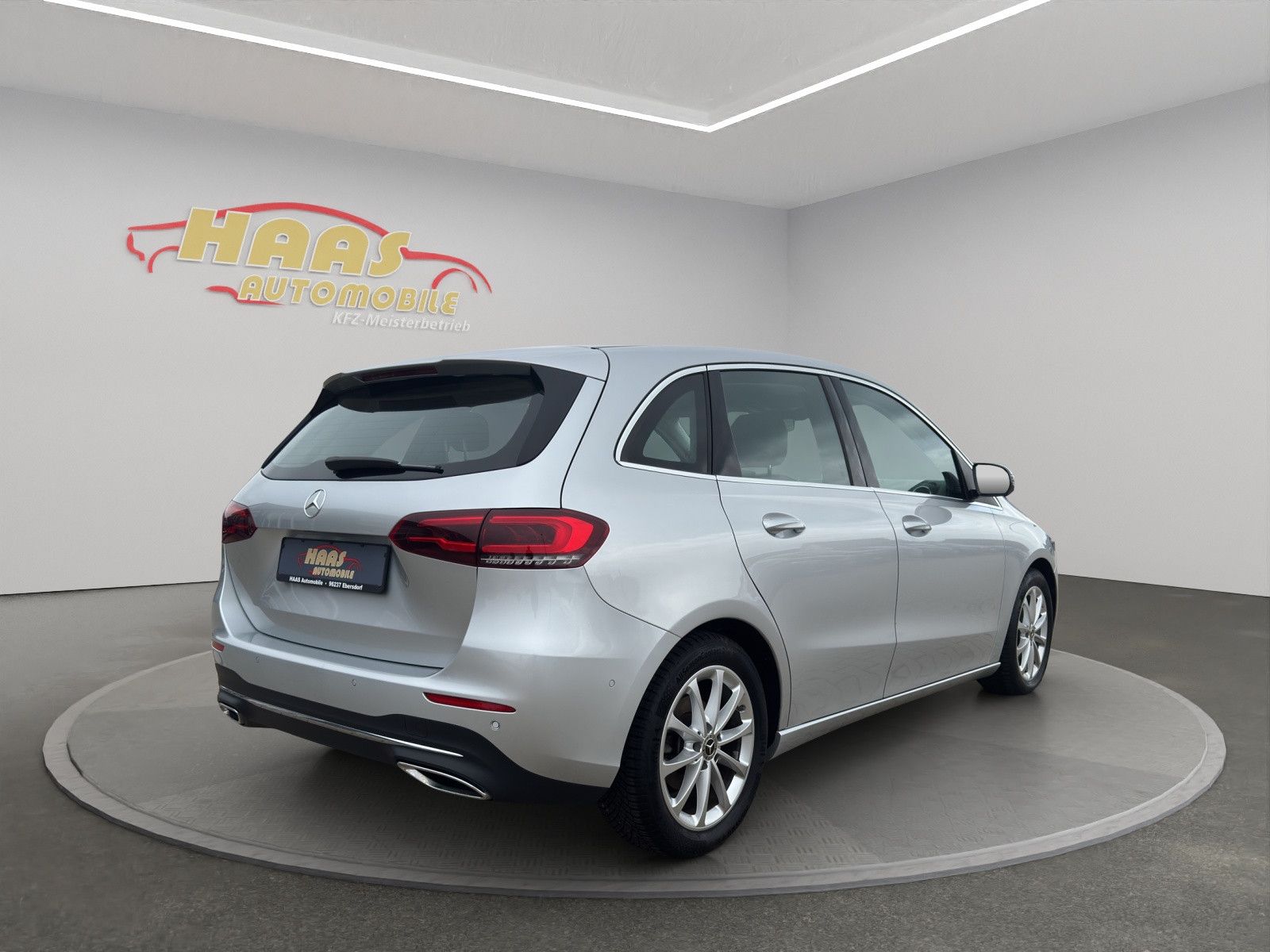 Mercedes-Benz B 180 B -Klasse*Navigation*Digital Tacho*1.Hand* foto 5