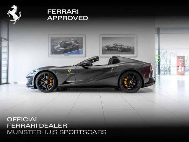 FERRARI 812