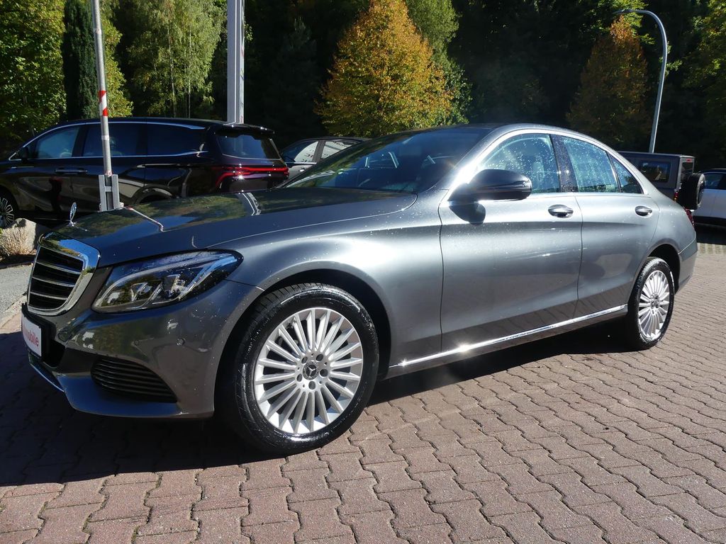 Image of Mercedes-Benz C 220