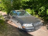 Volvo V40 1,8 - gebrauchte Volvo V40 aus dem Jahr 2003