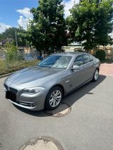 BMW 520 HEAD UP / SCHECKHEFT / 8-FACH - BMW 5er Reihe aus 2012