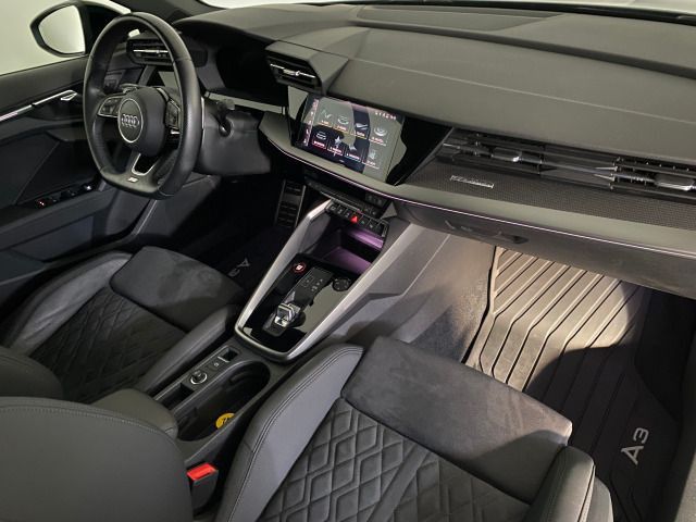RS3 Sportback 2.5 TFSI S tronic quattro HUD+KERA