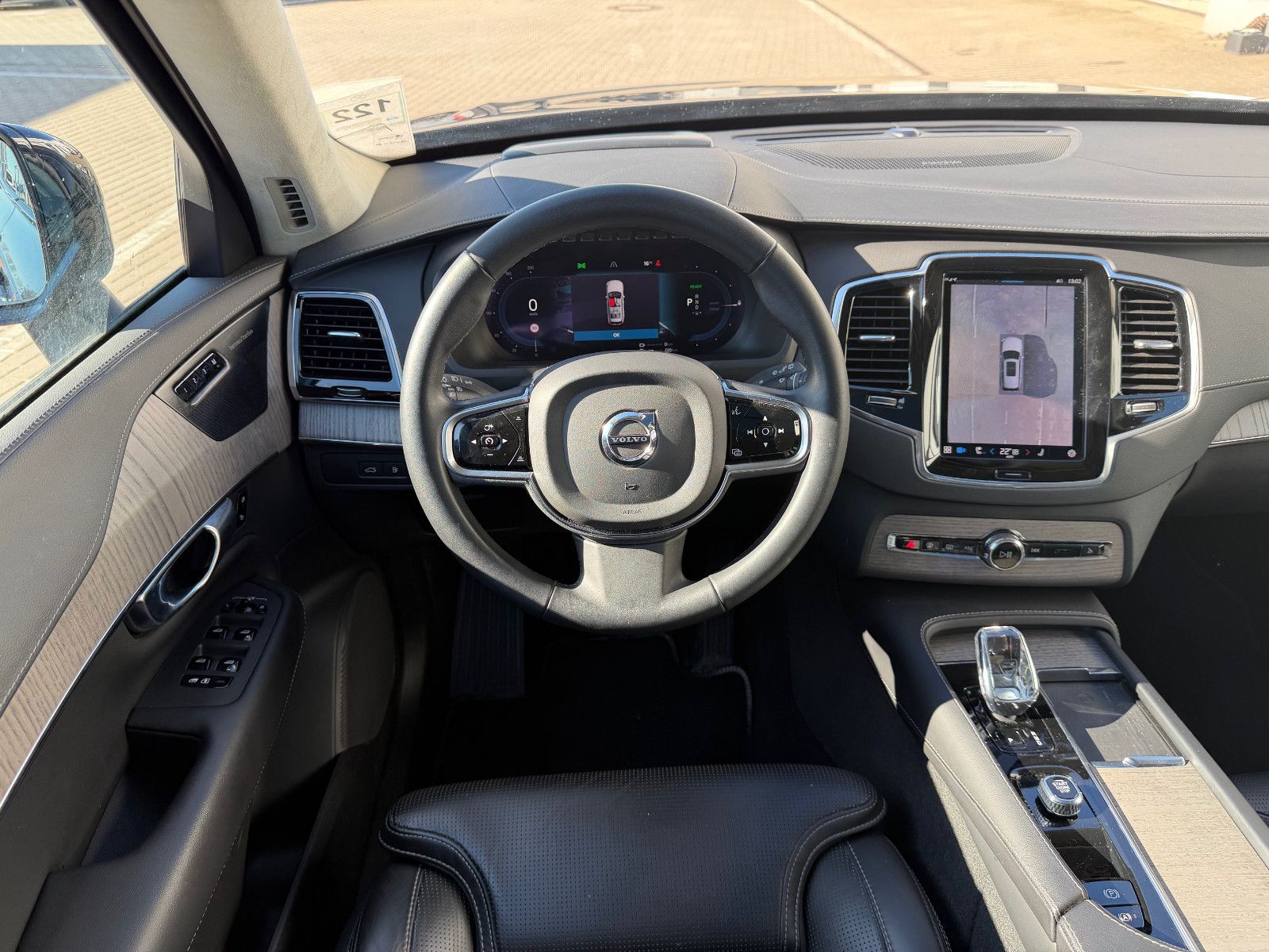 Fahrzeugabbildung Volvo XC90 T8 AWD Ultimate Dark*LUFT*AHK*360°*Massage*