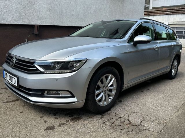 Volkswagen Passat Var. 2,0 TDI DSG Comfortline Navi