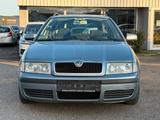 Skoda Octavia Combi 1.6 - Klima - AHK - Skoda Octavia aus 2003: Kombi