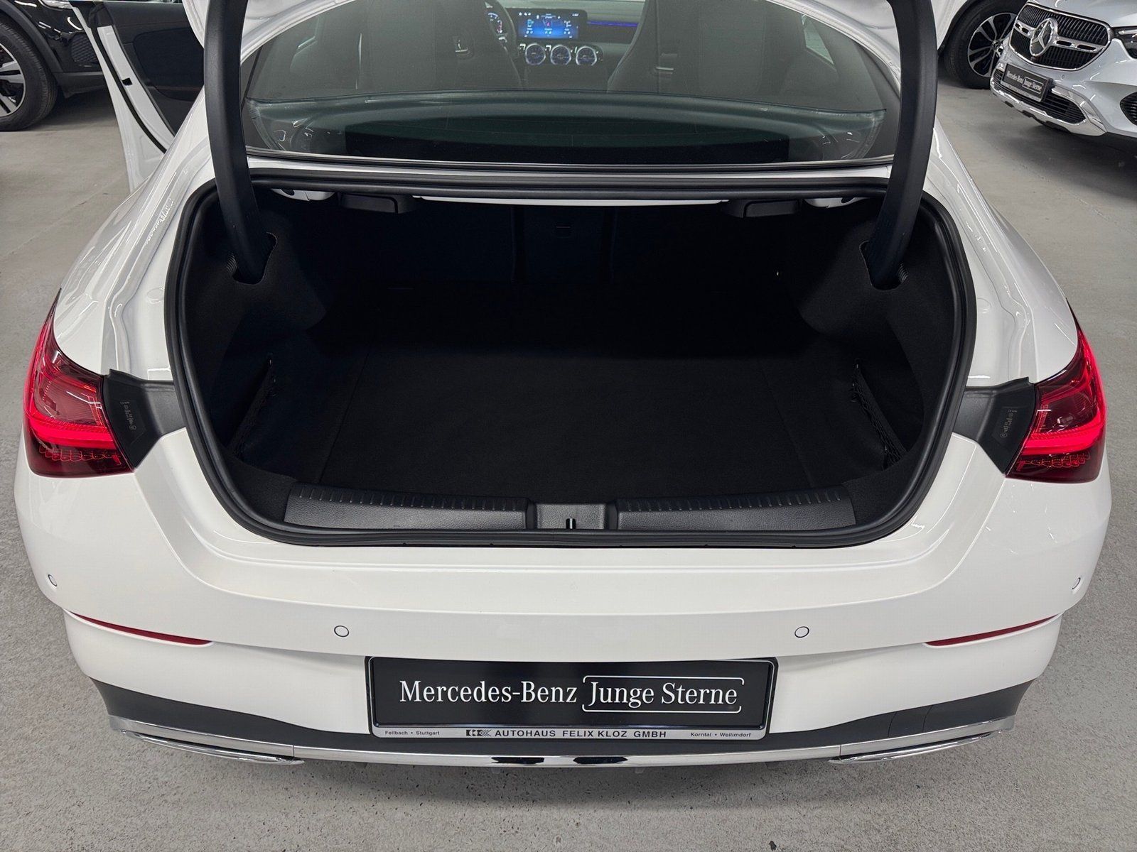 Fahrzeugabbildung Mercedes-Benz CLA 200 AMG*Pano*Distronic*360°*Totwink*CarPlay*