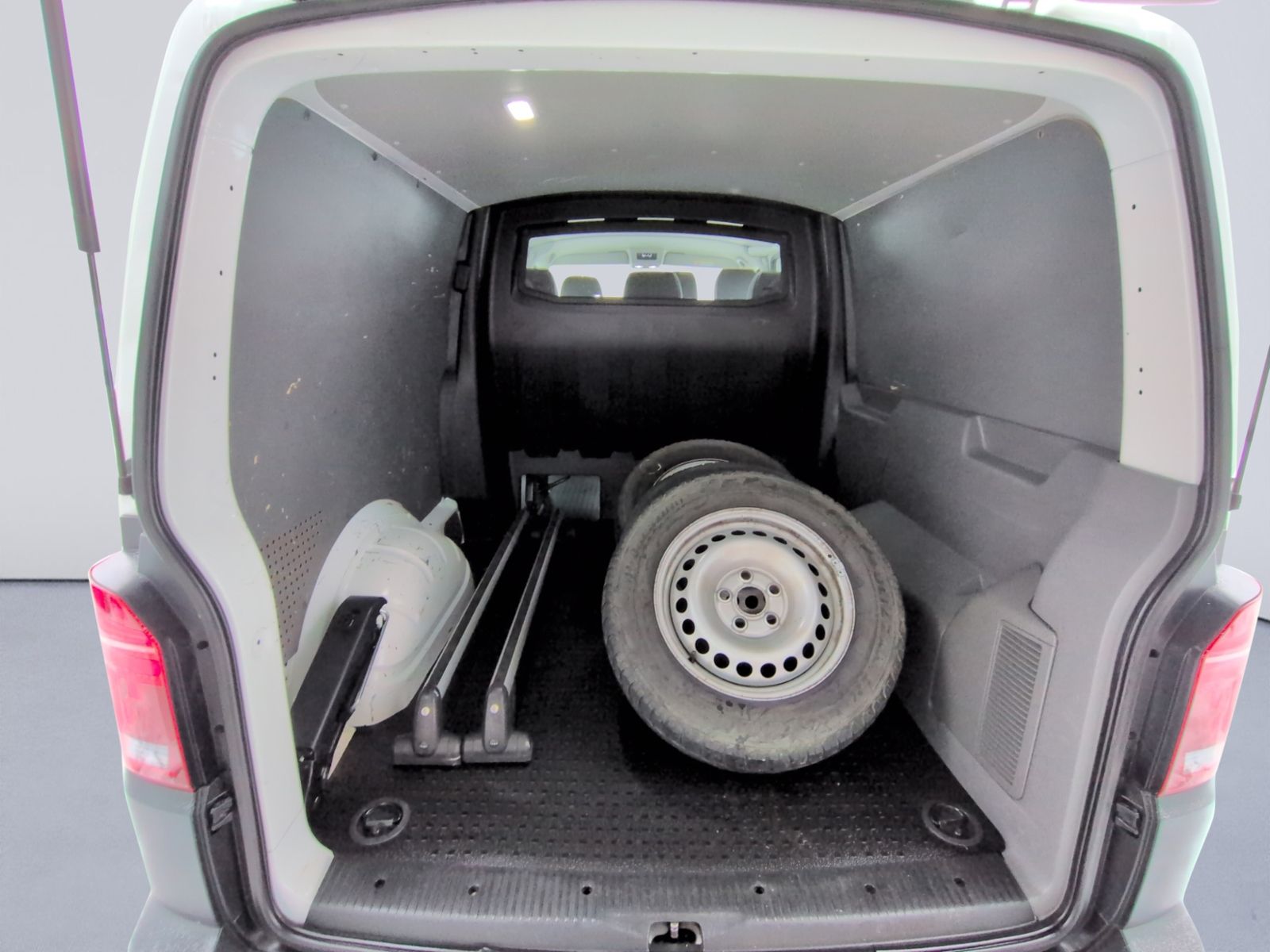 T6.1 Kombi 2.0 TDI lang AHK+NAVI+6SITZE