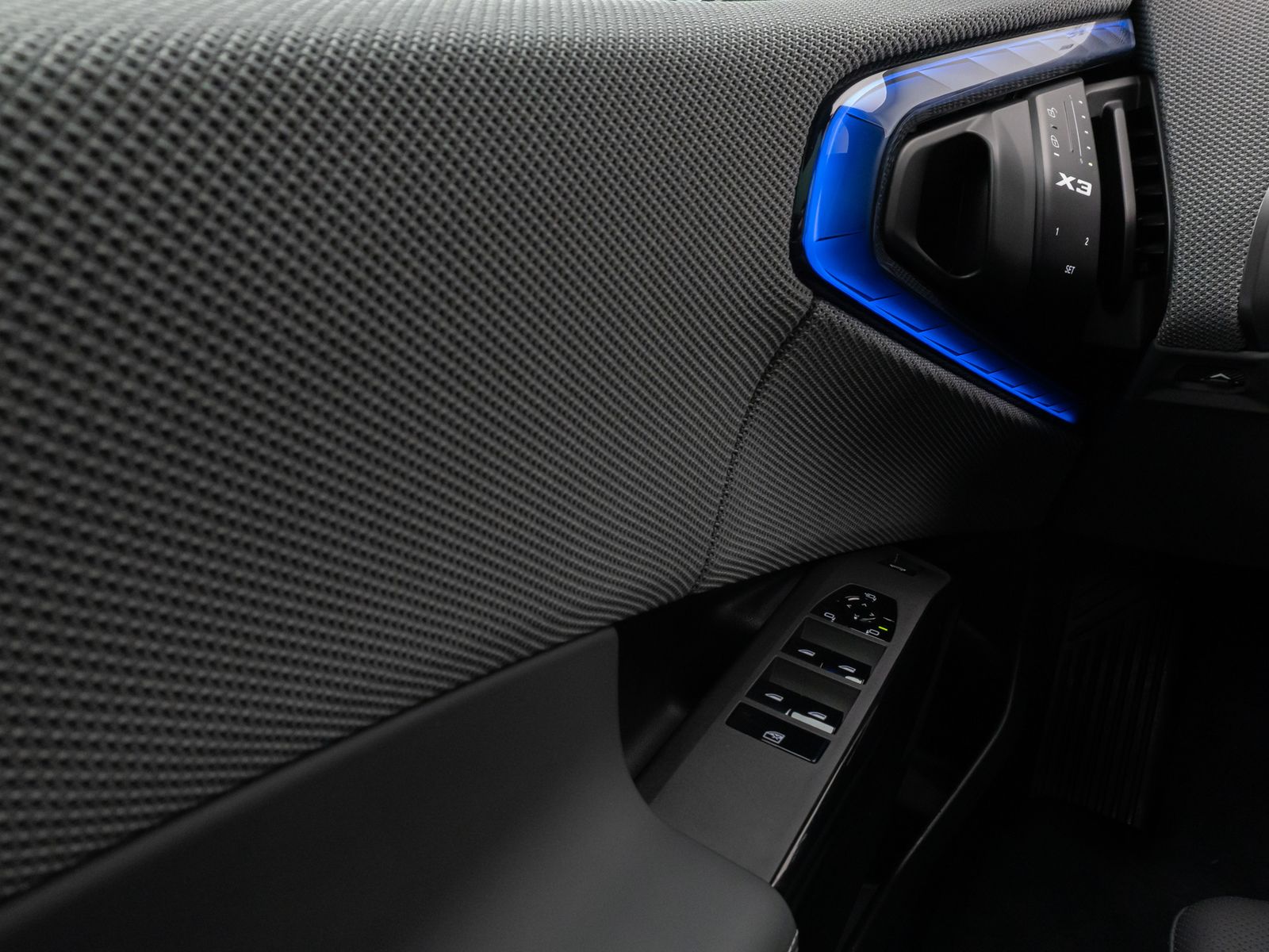 Fahrzeugabbildung BMW X3 M50 Panorama 360°HUD DAB H/K Komfort Alarm